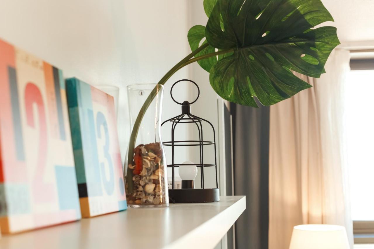 Sunny Sea View Studio Διαμέρισμα Herzelia Εξωτερικό φωτογραφία